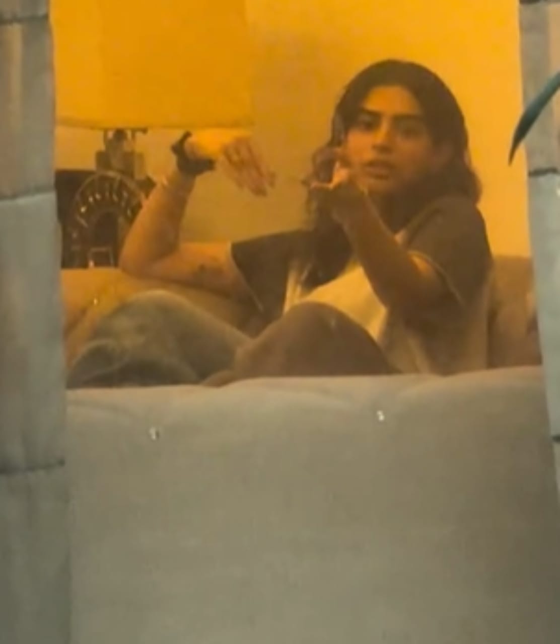 Khushi Kapoor Shocked